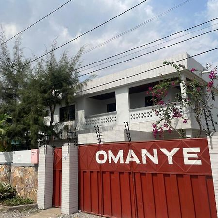 Omanye Lodge Accra Buitenkant foto