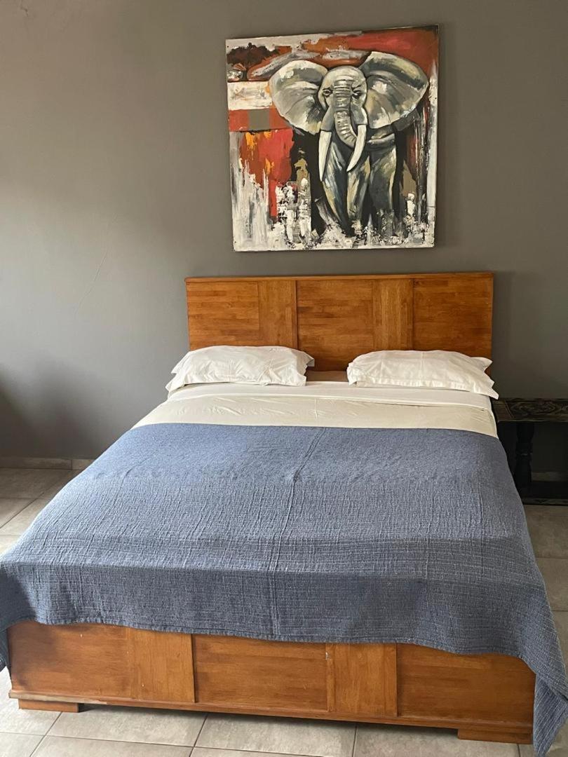 Omanye Lodge Accra Buitenkant foto