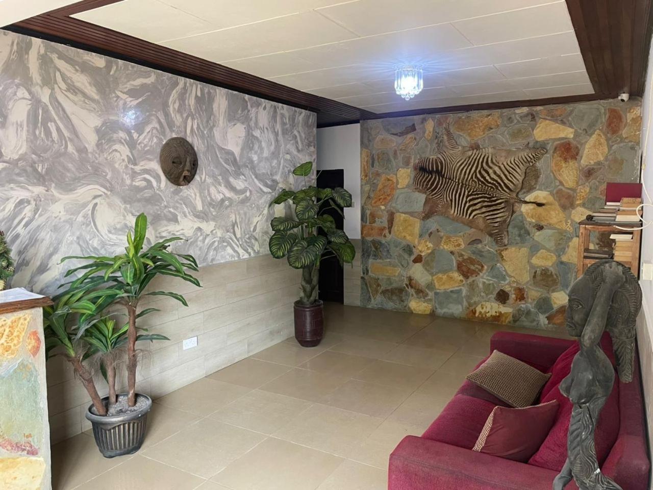 Omanye Lodge Accra Buitenkant foto